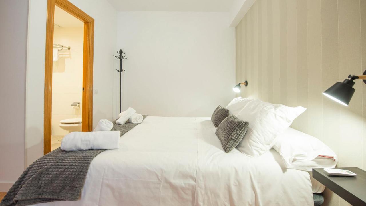 El Sueno De Carmelitas Con Parking Incluido - Apartamentos Aloha Toledo Exterior photo